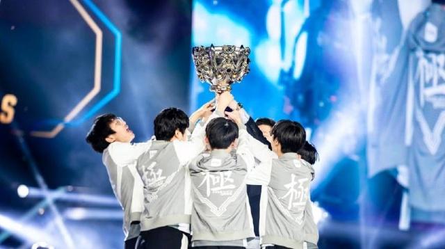 中国男足公 中国男足公