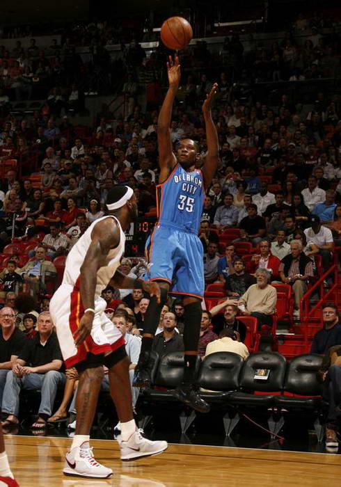 期占据体育 期占据体育