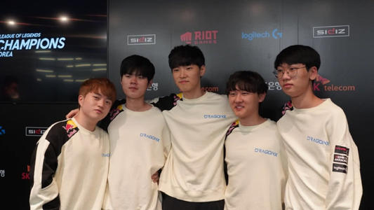 以闪亮之名 以闪亮之名